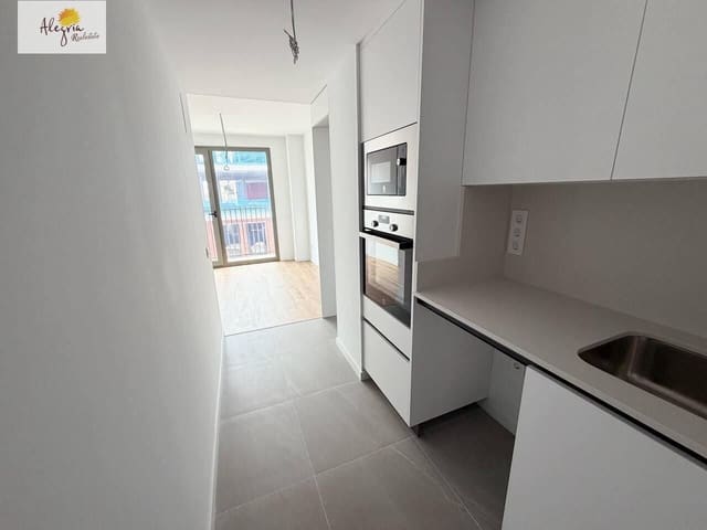 Apartamento de 3 habitaciones en València ciudad en alquiler - 1.700 € (Ref: 9804401)