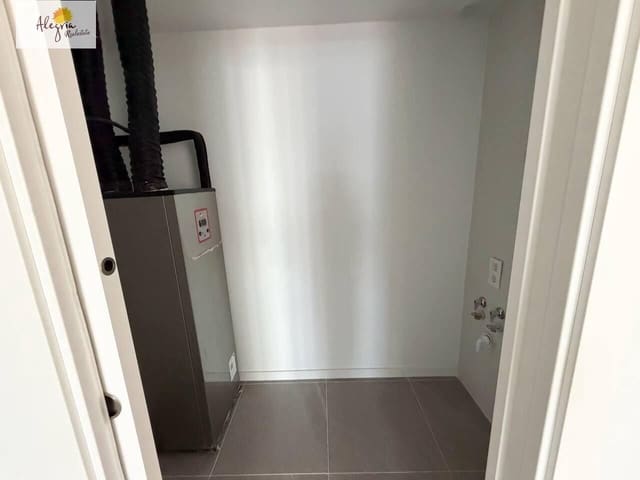 Apartamento de 3 habitaciones en València ciudad en alquiler - 1.700 € (Ref: 9804401)