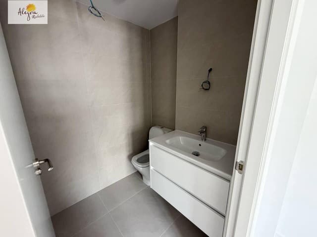 Apartamento de 3 habitaciones en València ciudad en alquiler - 1.700 € (Ref: 9804401)