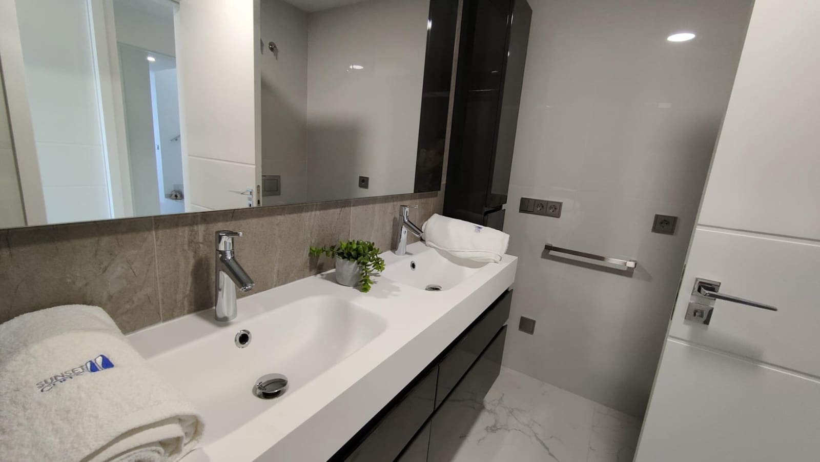 3 quarto Penthouse para venda em Benidorm com piscina garagem - 1 495 000 € (Ref: 9806561)