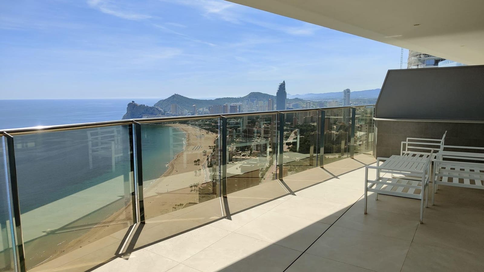 3 quarto Penthouse para venda em Benidorm com piscina garagem - 1 495 000 € (Ref: 9806561)