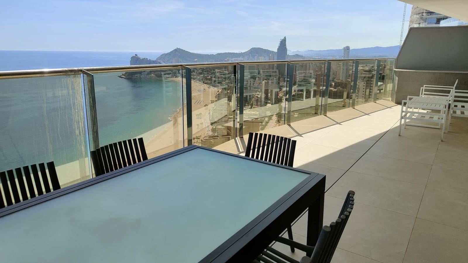 3 quarto Penthouse para venda em Benidorm com piscina garagem - 1 495 000 € (Ref: 9806561)