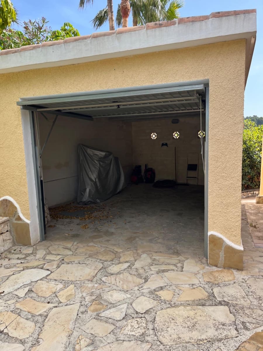 Chalet de 3 habitaciones en Benissa en venta con piscina garaje - 785.000 € (Ref: 9806564)