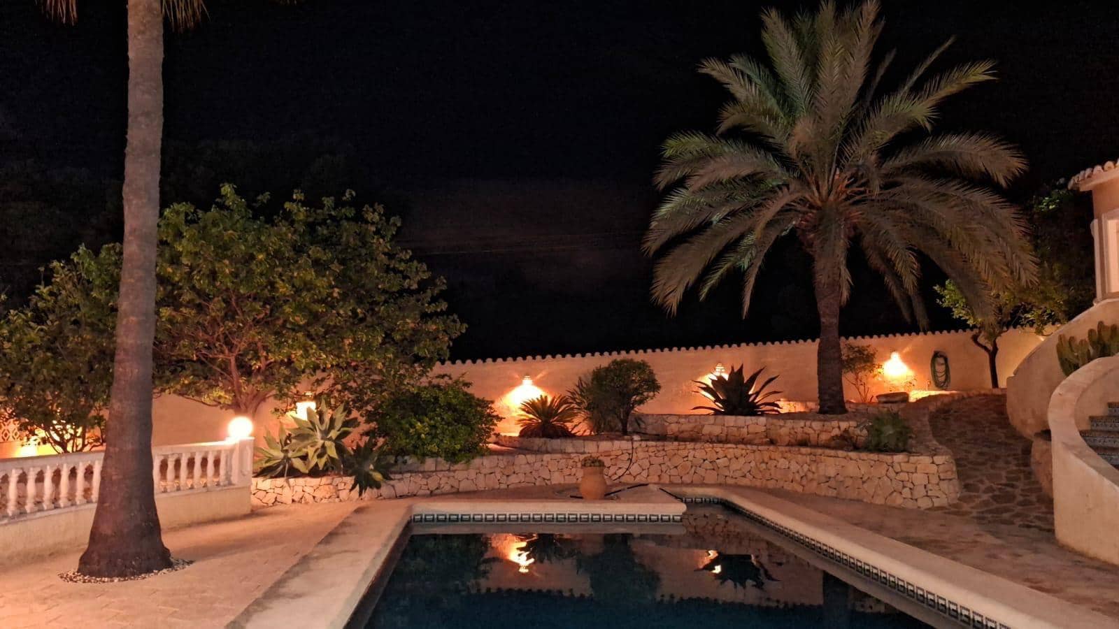 Chalet de 3 habitaciones en Benissa en venta con piscina garaje - 785.000 € (Ref: 9806564)