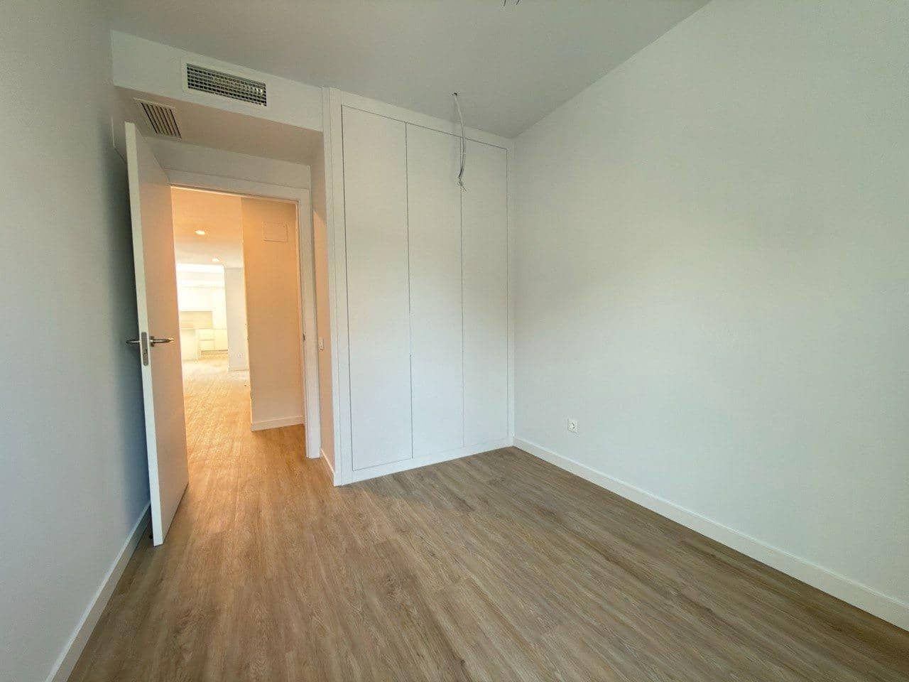 3 bedroom Apartment for sale in Alicante / Alacant city with garage - € 519,000 (Ref: 9814376)