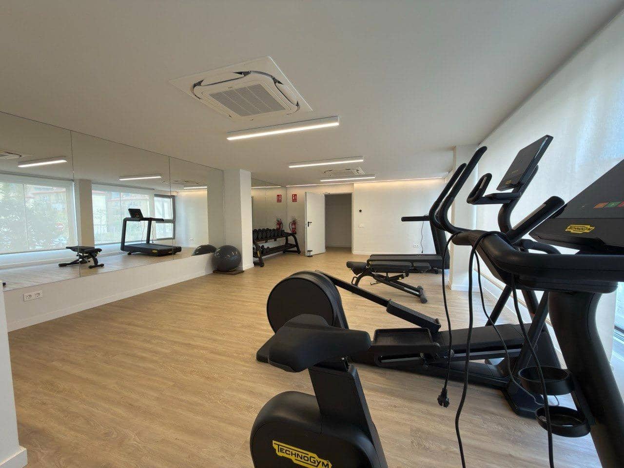 3 bedroom Apartment for sale in Alicante / Alacant city with garage - € 519,000 (Ref: 9814376)
