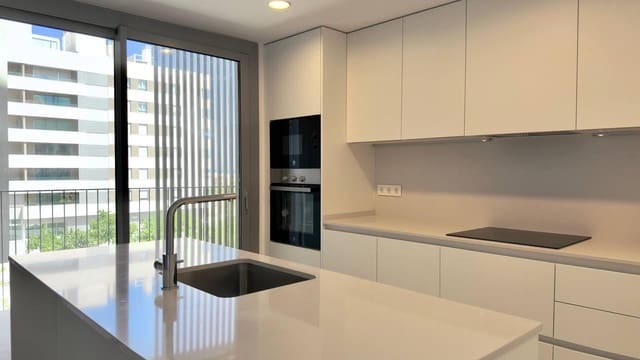 3 soveværelse Lejlighed til salg i Benalúa, Alicante by med garage - € 519.000 (Ref: 9814376)