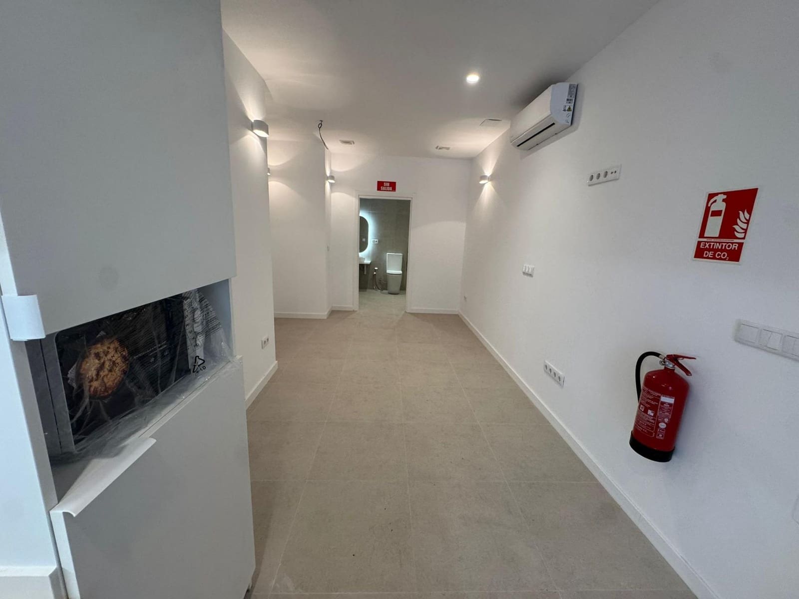 Negocio de 1 habitación en València ciudad en venta - 145.000 € (Ref: 9823012)