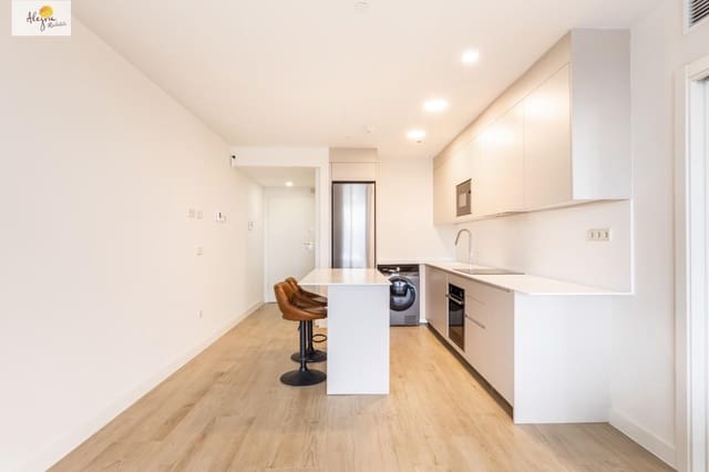 1 sypialnia Apartament do wynajęcia w Sant Pau, Miasto Walencja z basenem garażem - 1 900 € (Ref: 9823015)