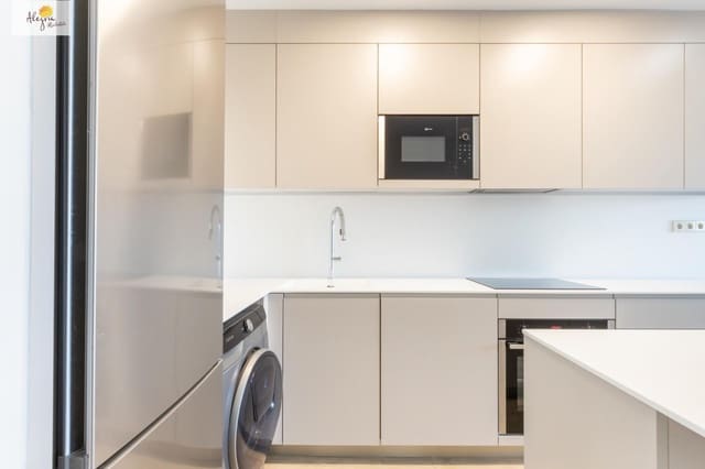 1 sypialnia Apartament do wynajęcia w Sant Pau, Miasto Walencja z basenem garażem - 1 900 € (Ref: 9823015)