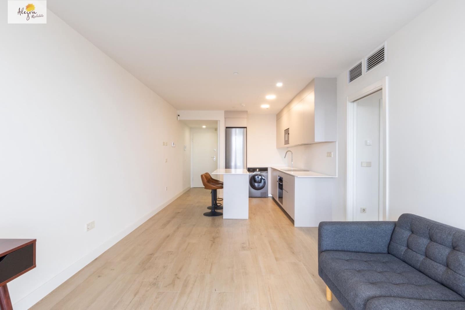 1 sypialnia Apartament do wynajęcia w Miasto Walencja z basenem garażem - 1 900 € (Ref: 9823015)