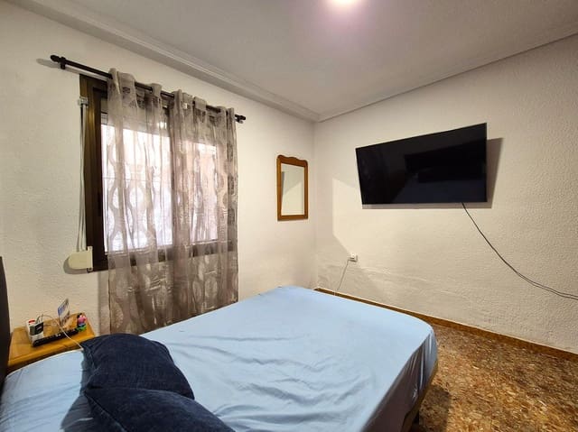 3 soverom Leilighet til salgs i Alicante by - € 74 000 (Ref: 9823016)