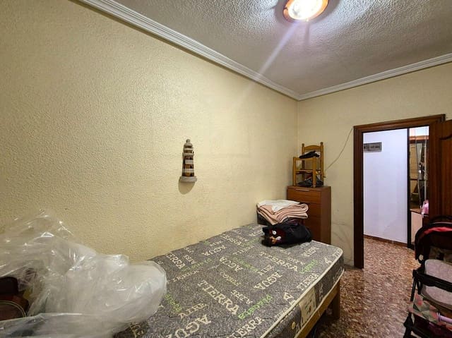 3 soverom Leilighet til salgs i Alicante by - € 74 000 (Ref: 9823016)