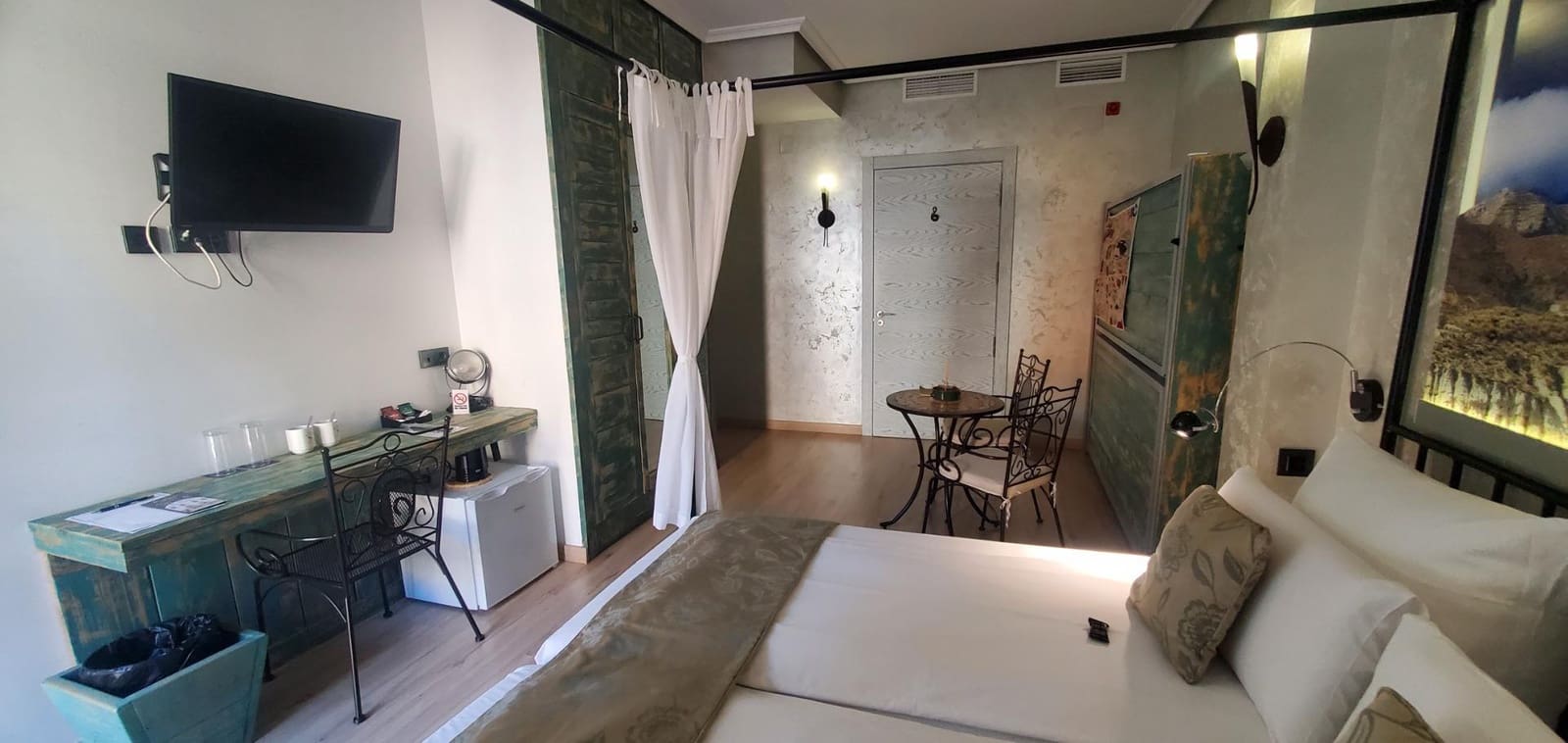 7 sypialnia Hotel na sprzedaż w Busot - 1 200 000 € (Ref: 9829277)