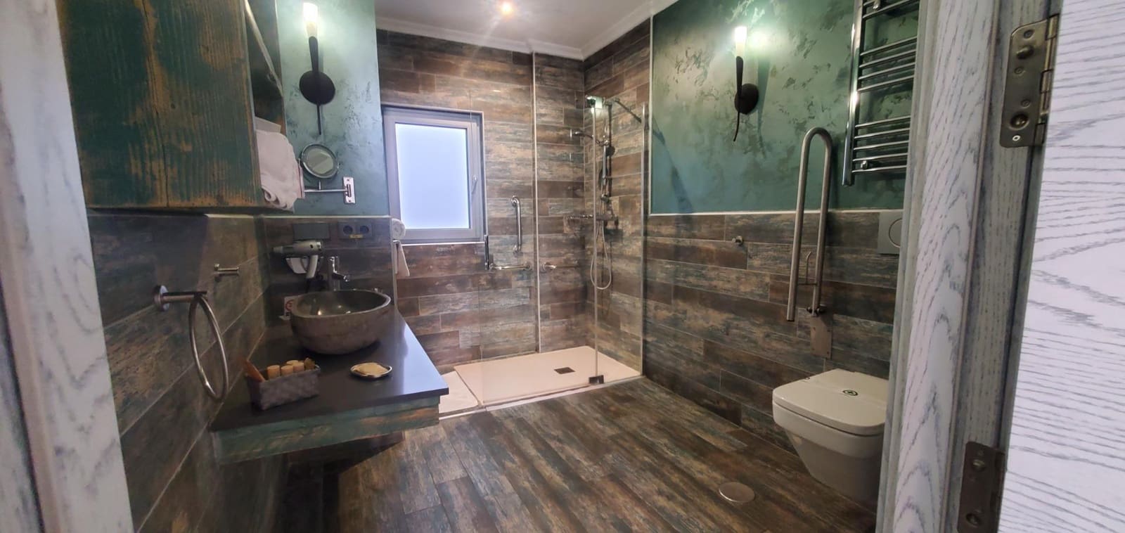 7 sypialnia Hotel na sprzedaż w Busot - 1 200 000 € (Ref: 9829277)