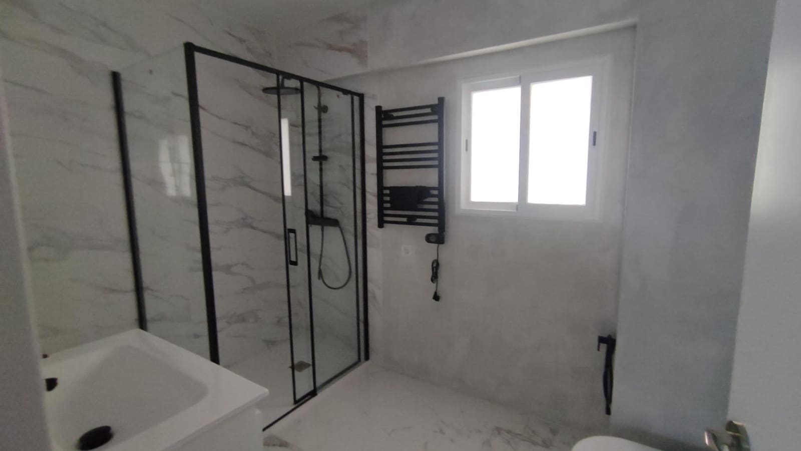3 soveværelse Lejlighed til salg i Alicante by - € 245.000 (Ref: 9829281)