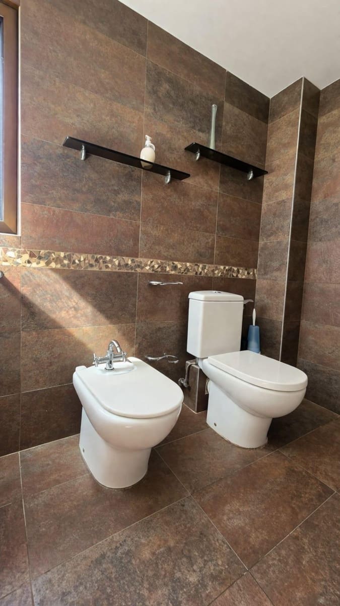 3 sovrum Lägenhet att hyra i Benidorm med pool garage - 2 500 € (Ref: 9831632)