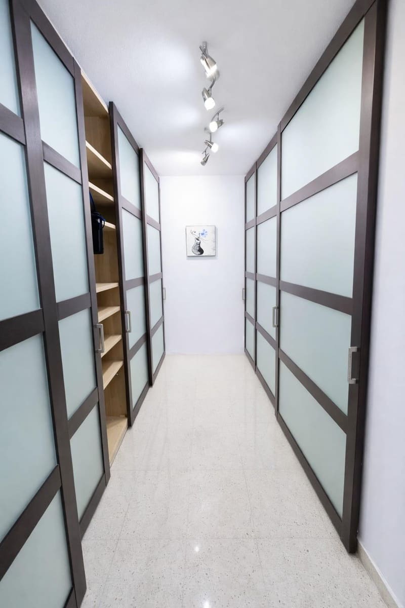 3 sovrum Lägenhet att hyra i Benidorm med pool garage - 2 500 € (Ref: 9831632)
