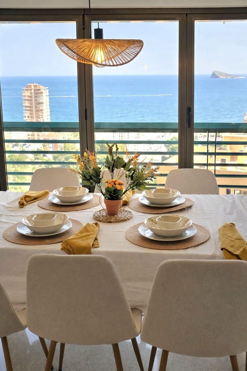 3 sovrum Lägenhet att hyra i Benidorm med pool garage - 2 500 € (Ref: 9831632)