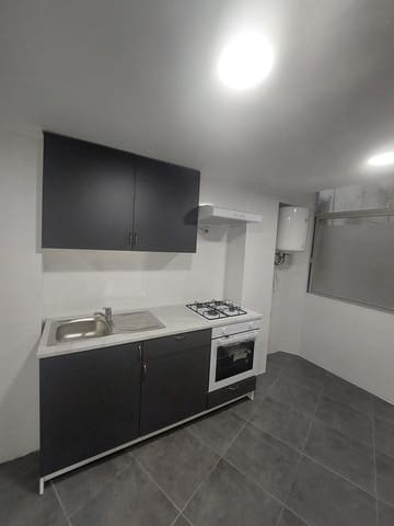 3 slaapkamer Appartement te huur in Santa Pola - € 750 (Ref: 9836426)