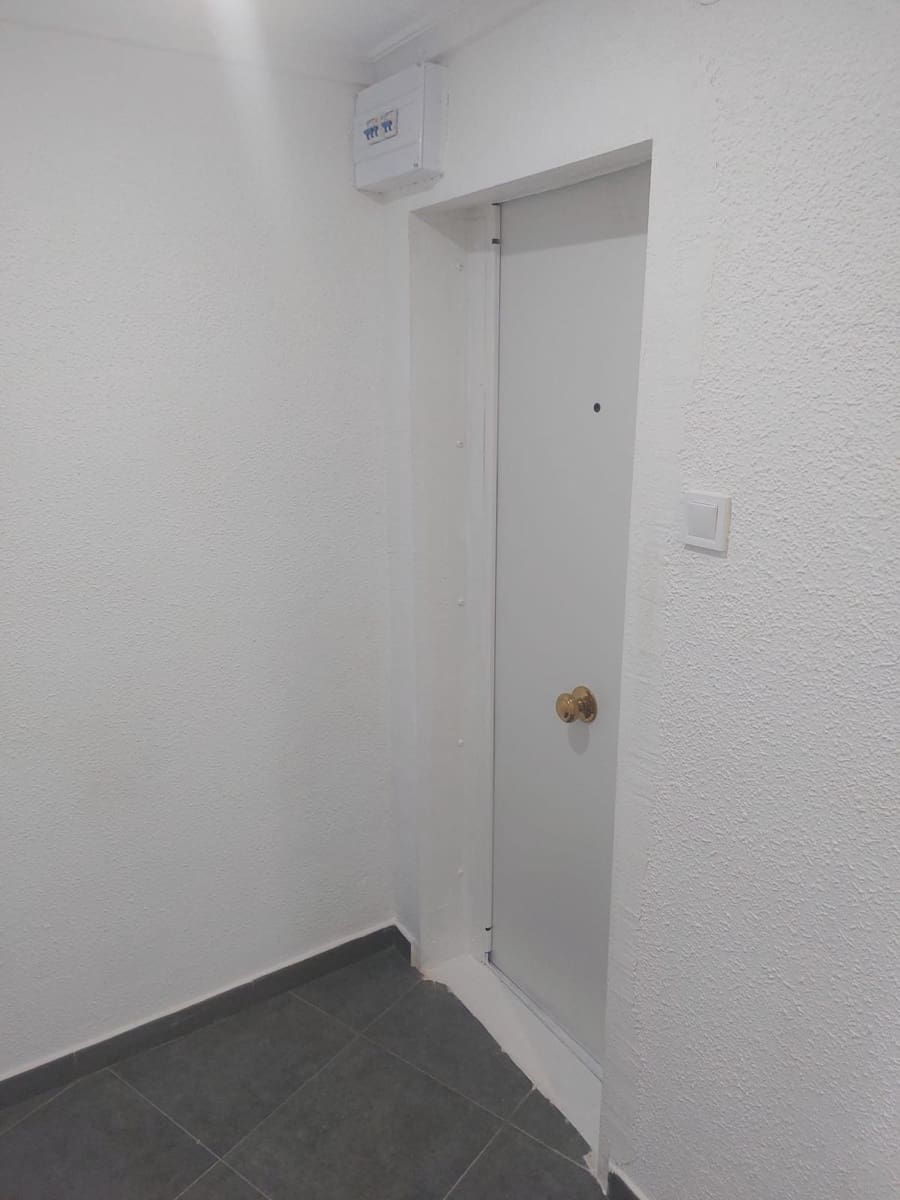 3 slaapkamer Appartement te huur in Santa Pola - € 750 (Ref: 9836426)