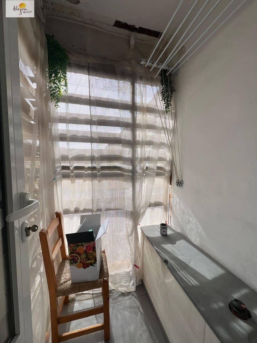 3 soveværelse Lejlighed til salg i Valencia by - € 185.000 (Ref: 9836427)