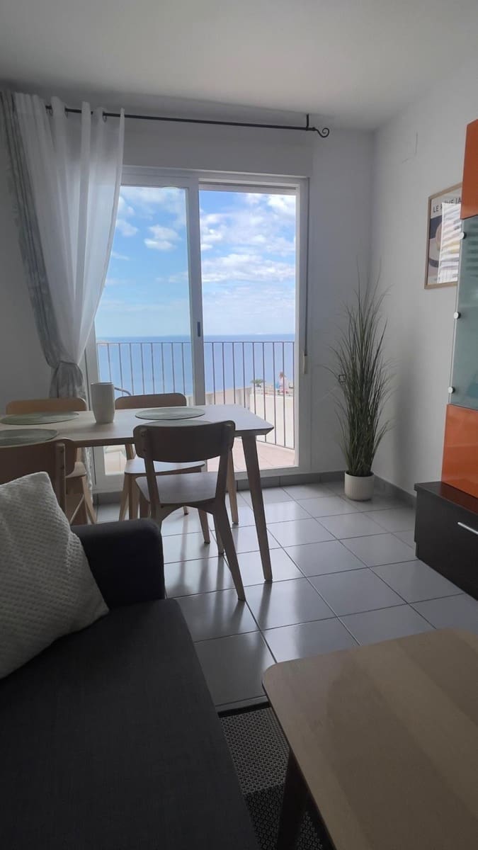 2 bedroom Apartment for rent in Benidorm with pool garage - € 1,200 (Ref: 9839364)