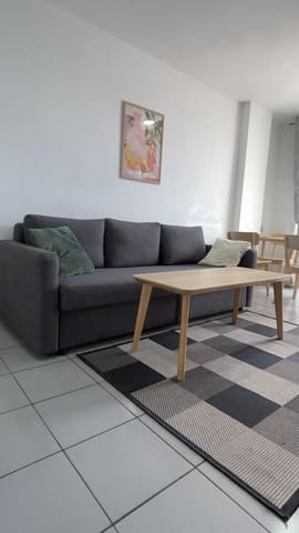 2 sypialnia Apartament do wynajęcia w Benidorm z basenem garażem - 1 200 € (Ref: 9839364)