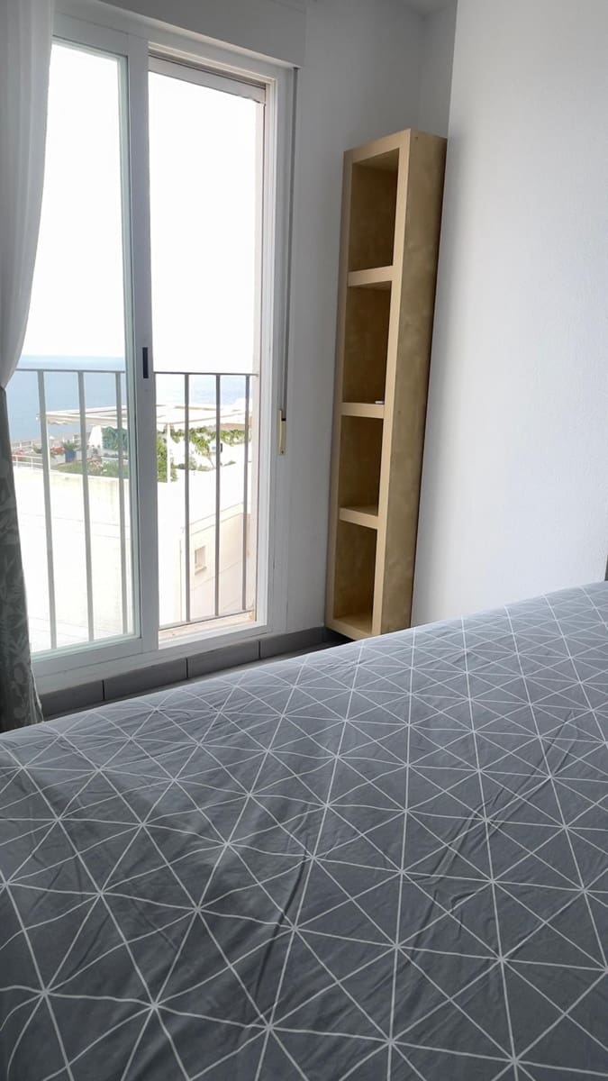 2 bedroom Apartment for rent in Benidorm with pool garage - € 1,200 (Ref: 9839364)