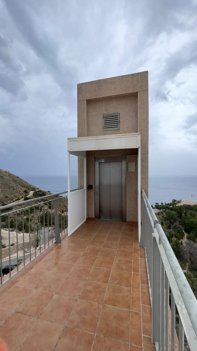 2 bedroom Apartment for rent in Benidorm with pool garage - € 1,200 (Ref: 9839364)