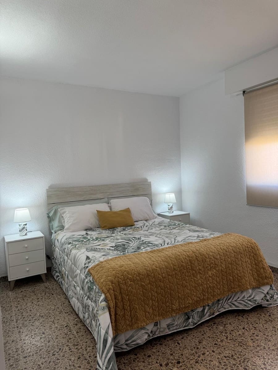 3 bedroom Flat for sale in Playa de San Juan with pool - € 435,000 (Ref: 9839365)