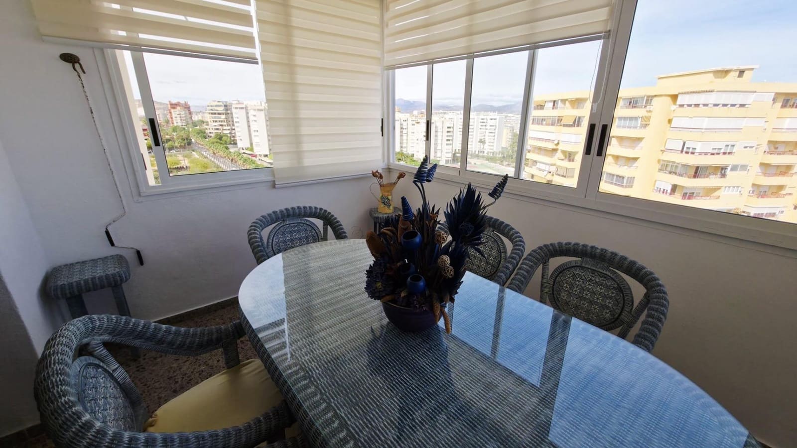 3 bedroom Flat for sale in Playa de San Juan with pool - € 435,000 (Ref: 9839365)