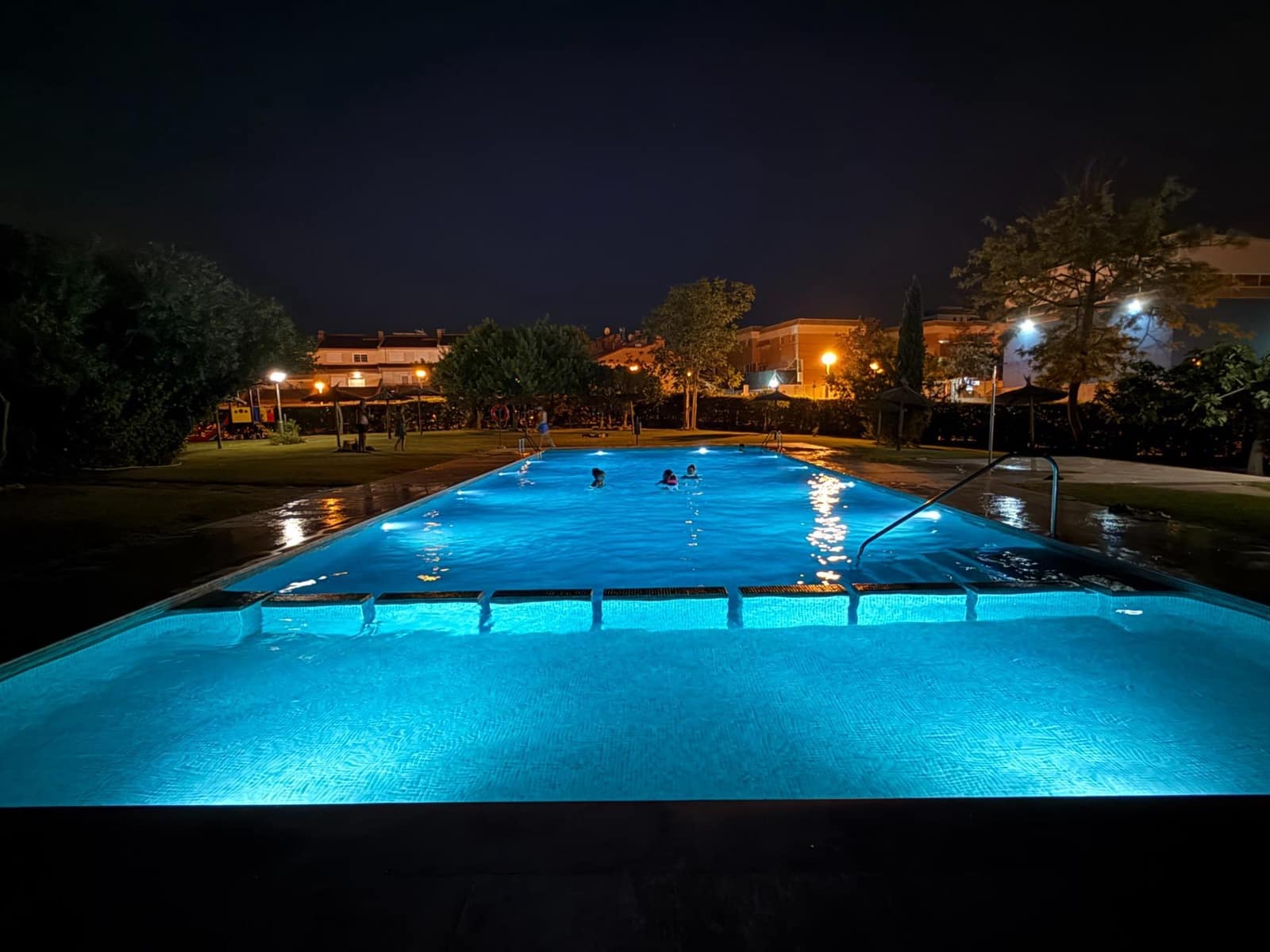 3 bedroom Flat for sale in Playa de San Juan with pool - € 435,000 (Ref: 9839365)