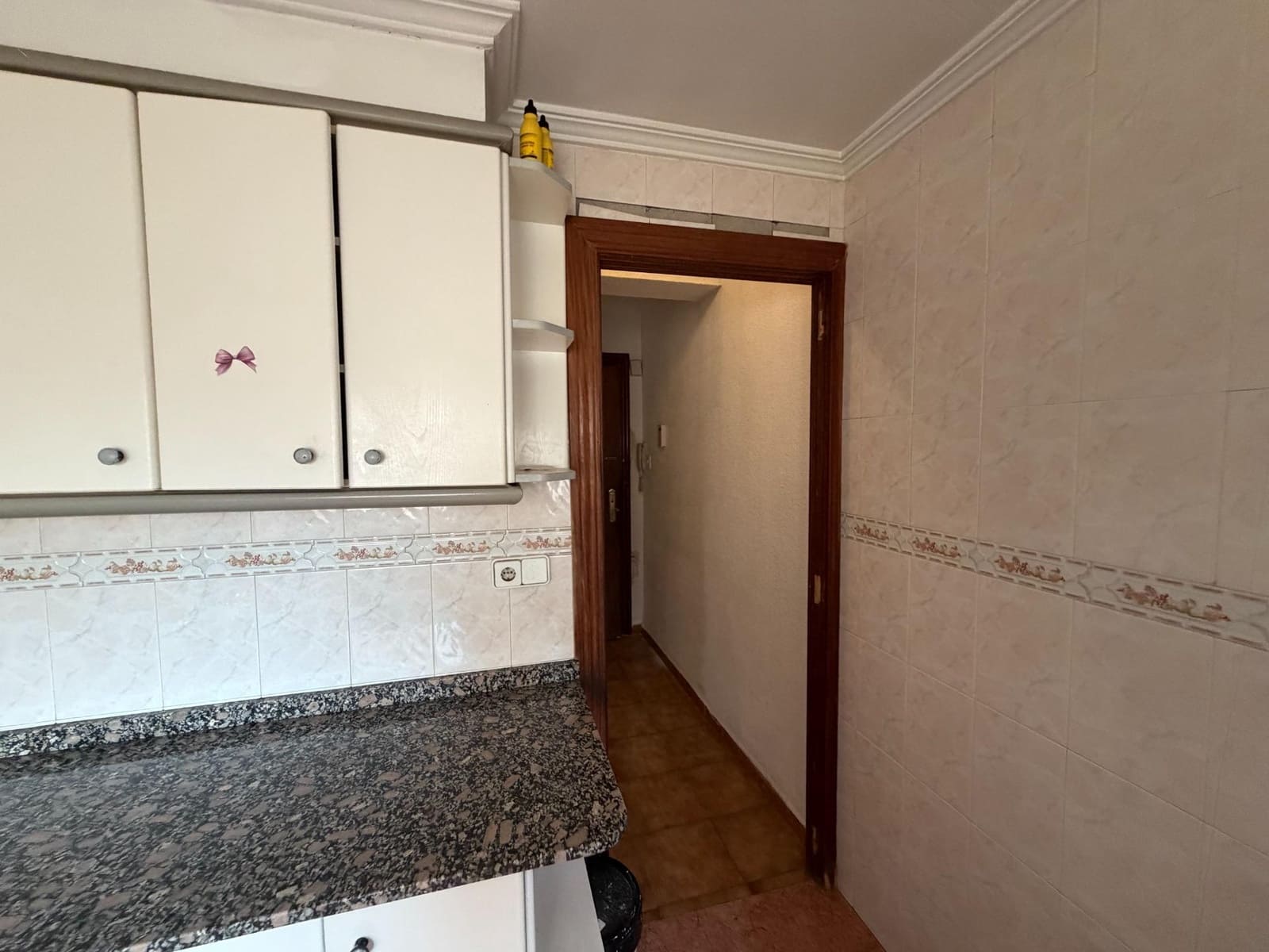 2 bedroom Flat for sale in Alicante / Alacant city - € 85,000 (Ref: 9849504)