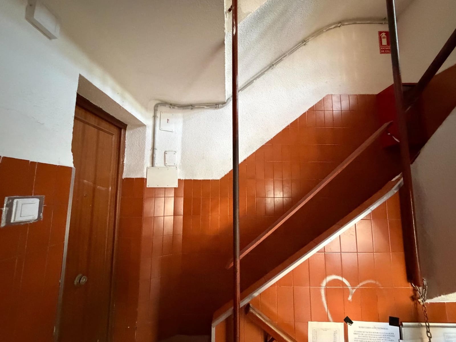 2 bedroom Flat for sale in Alicante / Alacant city - € 85,000 (Ref: 9849504)