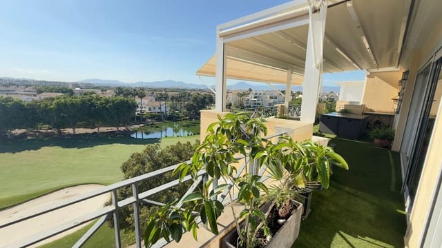 4 soveværelse Penthouse til leje i Alicante Golf, Alicante by med swimmingpool garage - € 2.000 (Ref: 9849508)