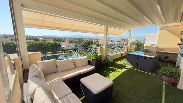 4 soveværelse Penthouse til leje i Alicante Golf, Alicante by med swimmingpool garage - € 2.000 (Ref: 9849508)