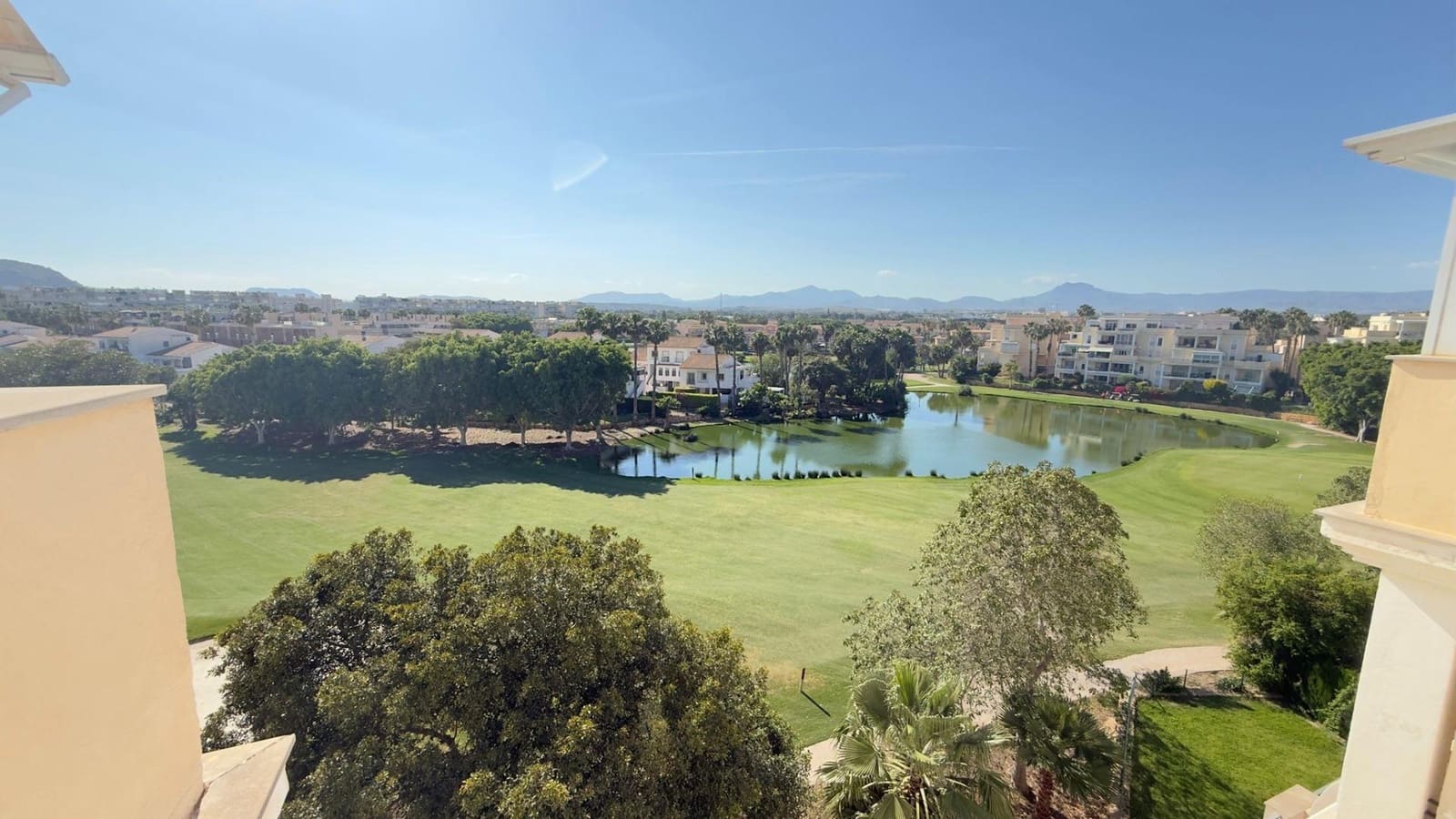 4 soveværelse Penthouse til leje i Alicante by med swimmingpool garage - € 2.000 (Ref: 9849508)
