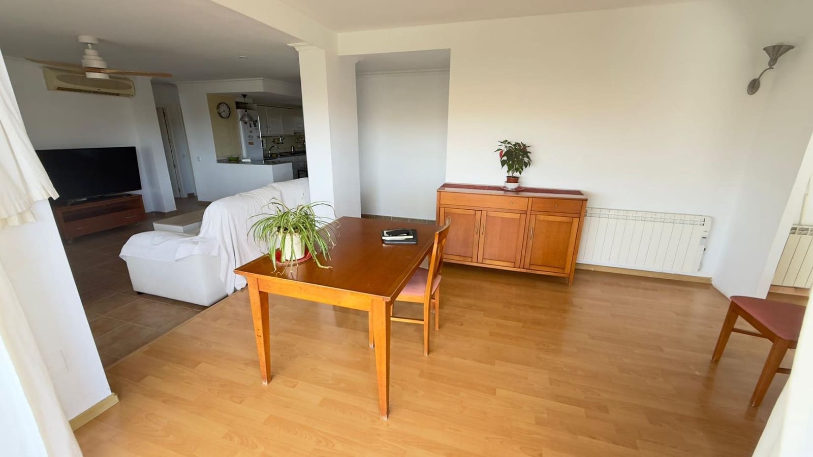 4 soveværelse Penthouse til leje i Alicante by med swimmingpool garage - € 2.000 (Ref: 9849508)