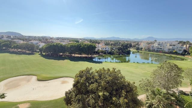 4 soveværelse Penthouse til leje i Alicante Golf, Alicante by med swimmingpool garage - € 2.000 (Ref: 9849508)