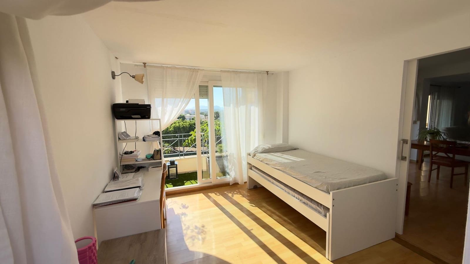 4 soveværelse Penthouse til leje i Alicante by med swimmingpool garage - € 2.000 (Ref: 9849508)