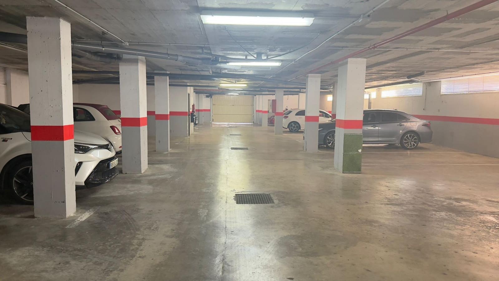 4 soveværelse Penthouse til leje i Alicante by med swimmingpool garage - € 2.000 (Ref: 9849508)
