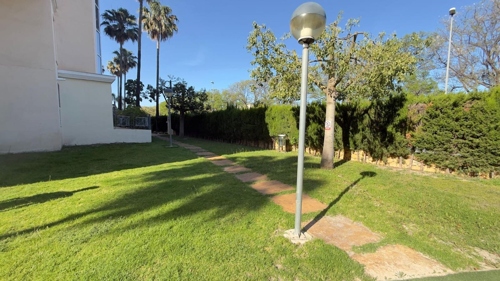 4 soveværelse Penthouse til leje i Alicante by med swimmingpool garage - € 2.000 (Ref: 9849508)