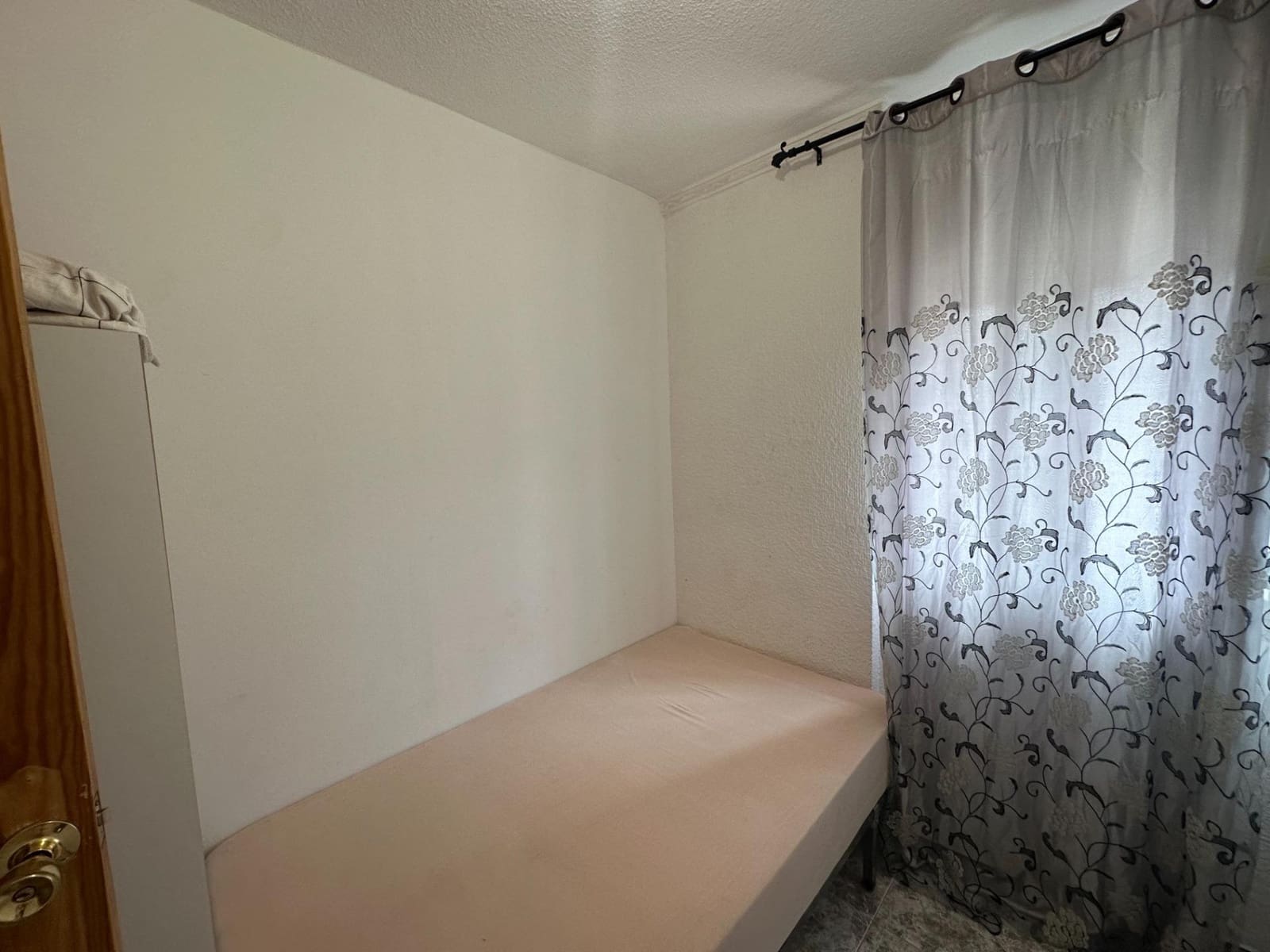 3 Zimmer Apartment zu verkaufen in Alicante / Alacant Stadt - 77.000 € (Ref: 9855565)