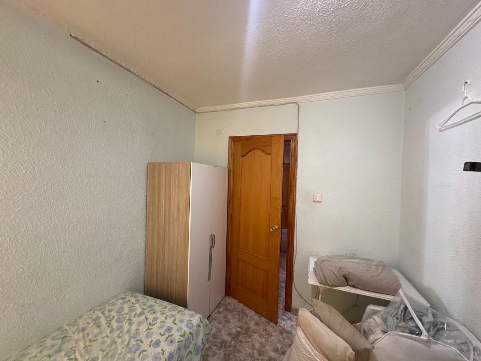 3 Zimmer Apartment zu verkaufen in Alicante / Alacant Stadt - 77.000 € (Ref: 9855565)
