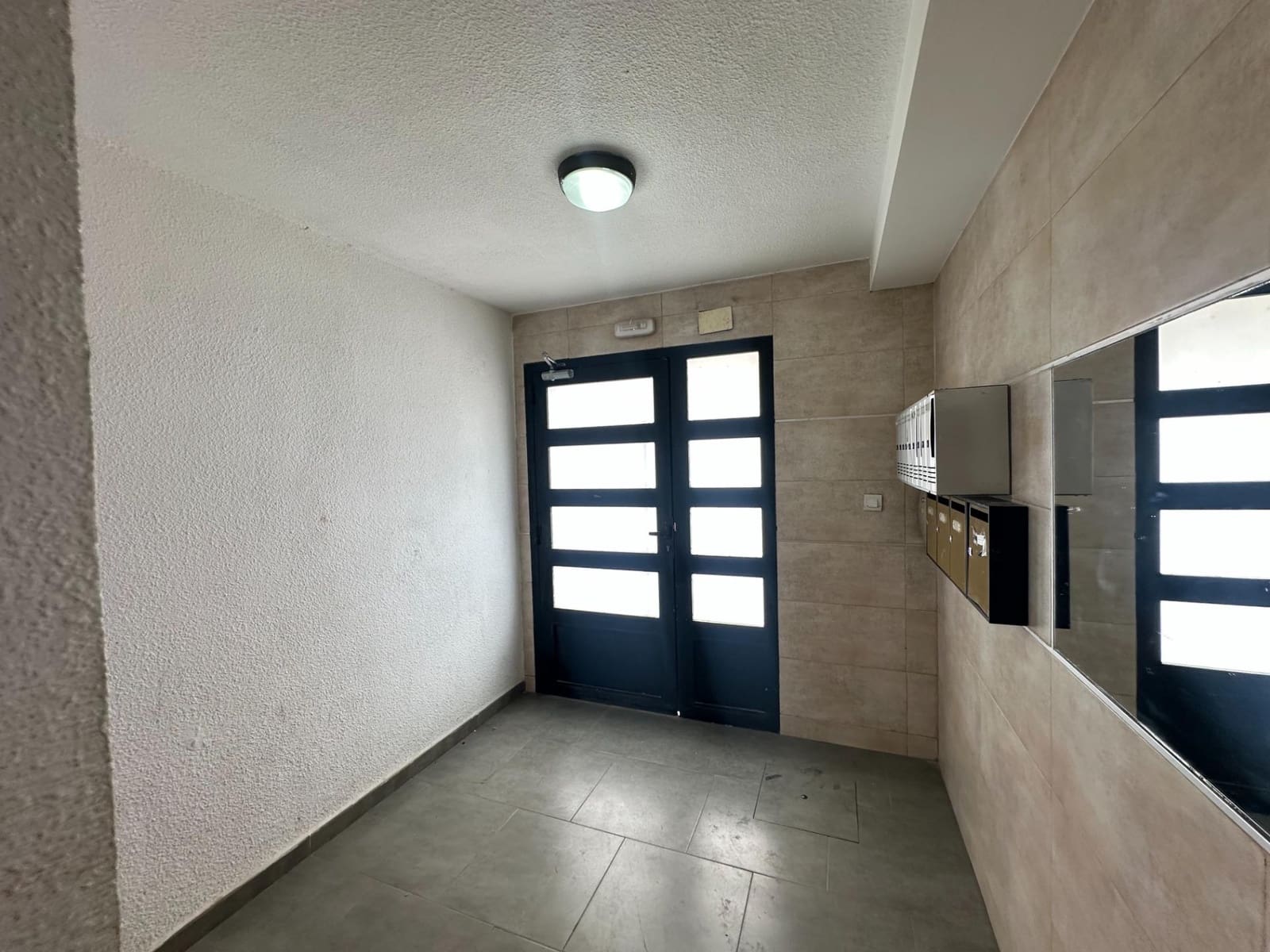 3 Zimmer Apartment zu verkaufen in Alicante / Alacant Stadt - 77.000 € (Ref: 9855565)