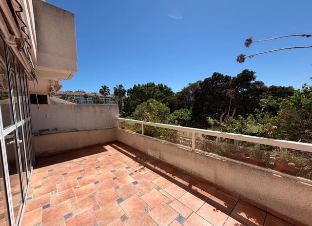 2 soveværelse Lejlighed til salg i Playa de San Juan, Alicante by med swimmingpool garage - € 430.000 (Ref: 9855566)
