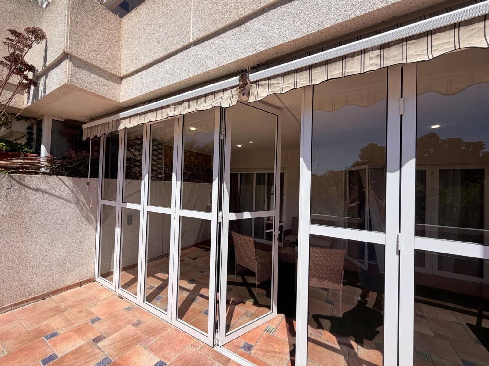 2 soveværelse Lejlighed til salg i Playa de San Juan med swimmingpool garage - € 430.000 (Ref: 9855566)