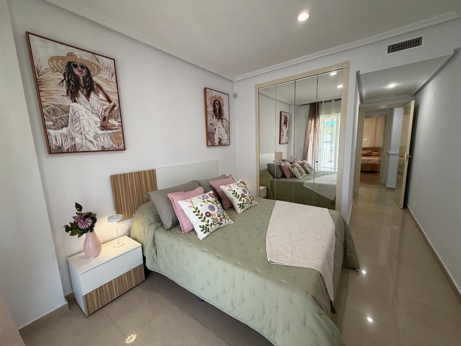 2 soveværelse Lejlighed til salg i Playa de San Juan med swimmingpool garage - € 430.000 (Ref: 9855566)