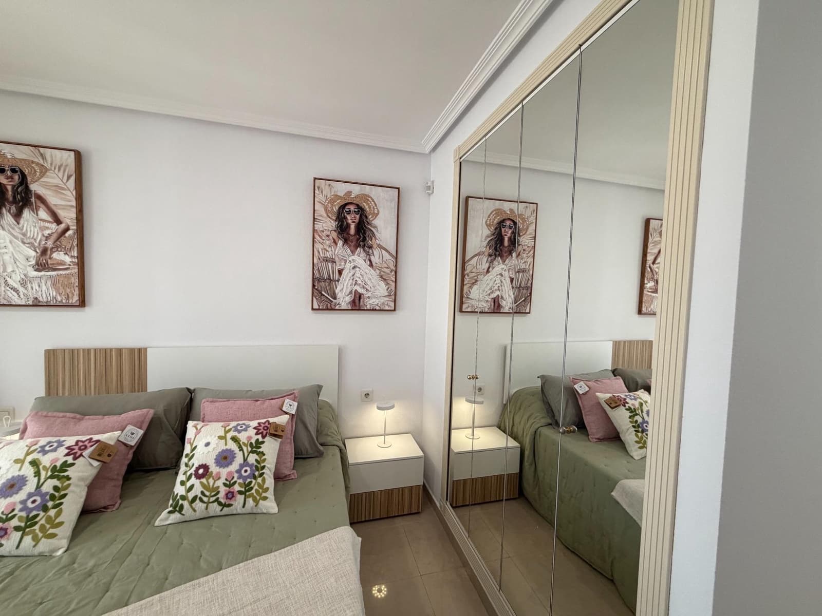 2 soveværelse Lejlighed til salg i Playa de San Juan med swimmingpool garage - € 430.000 (Ref: 9855566)